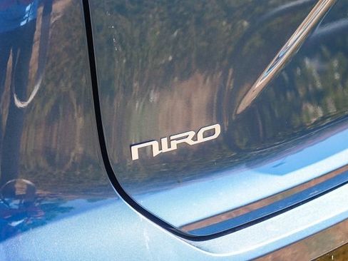 Certified 2023 Kia Niro Wave FWD image 13