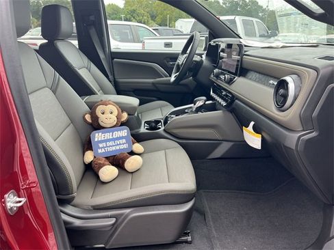 New 2025 Chevrolet Colorado ZR2 w/ Midnight Edition image 27