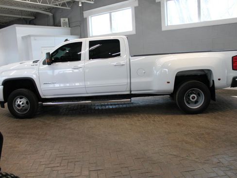 Used 2019 GMC Sierra 3500 SLE image 4