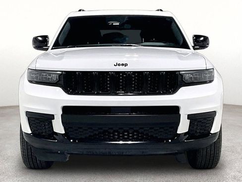Used 2024 Jeep Grand Cherokee L Altitude AWD/4WD image 4