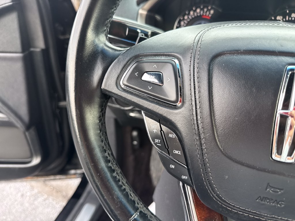 Used 2017 Lincoln MKZ Reserve FWD image 32