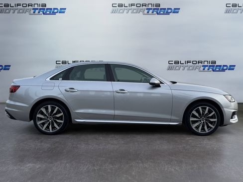 Used 2023 Audi A4 2.0T Premium w/ Convenience Package image 4