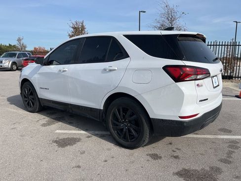 Used 2024 Chevrolet Equinox LS w/ LS Convenience Package image 5