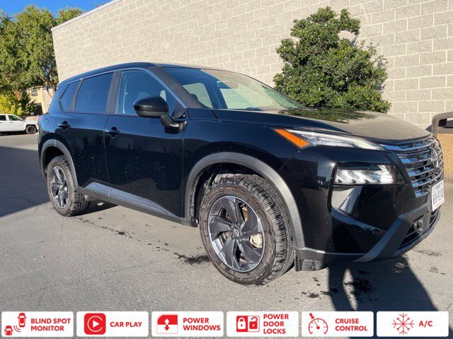 Used 2025 Nissan Rogue SV FWD image 1