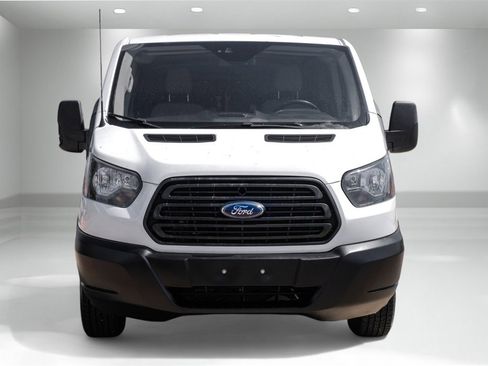 Used 2018 Ford Transit 250 148 Low Roof image 4