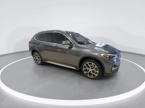 Used 2020 BMW X1 xDrive28i w/ Premium Package image 2