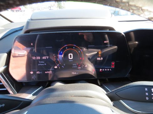 Used 2025 Chevrolet Tahoe Z71 w/ Z71 Off-Road Package image 25