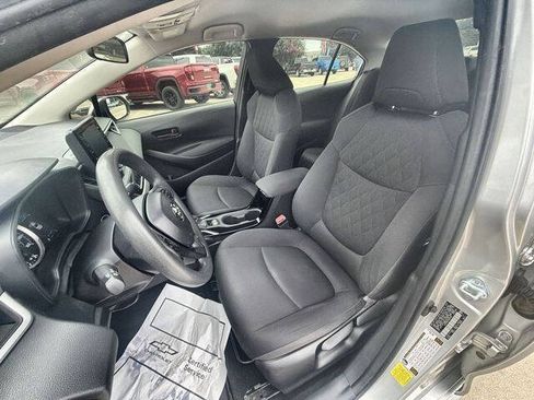 Used 2022 Toyota Corolla LE w/ LE Convenience Package FWD image 18