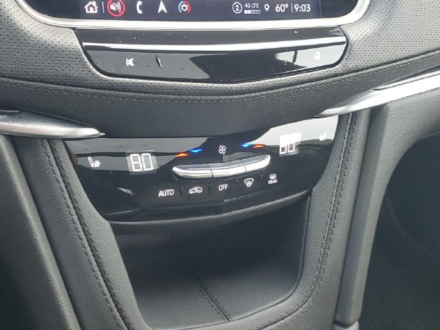 Used 2025 Cadillac XT5 Premium Luxury w/ LPO, Floor Liner Package AWD/4WD image 27