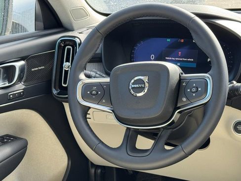 New 2026 Volvo XC40 B5 Ultra w/ Climate Package image 7