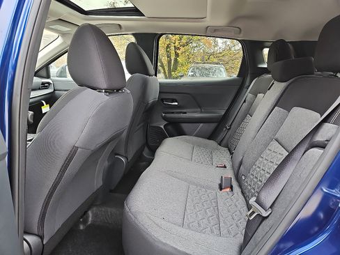 New 2026 Nissan Kicks SV image 8