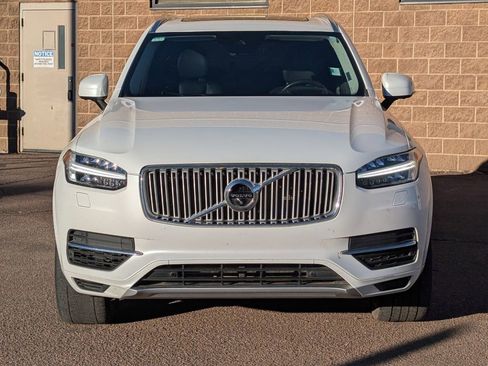 Used 2018 Volvo XC90 T8 Inscription w/ Convenience Package image 2
