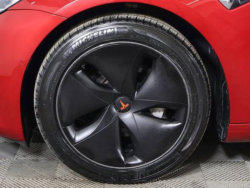 Used 2018 Tesla Model 3 Long Range image 23