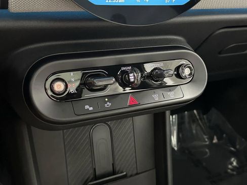 Certified 2025 MINI Cooper 2-Door Hardtop image 20