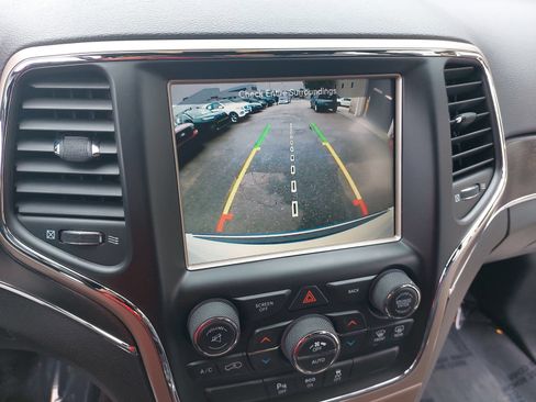 Used 2015 Jeep Grand Cherokee Limited AWD/4WD image 22