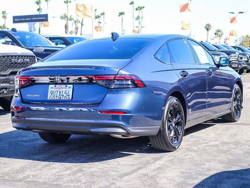 Used 2025 Honda Accord SE image 4