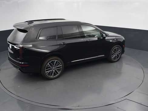 Used 2023 Cadillac XT6 Sport w/ Technology Package image 46