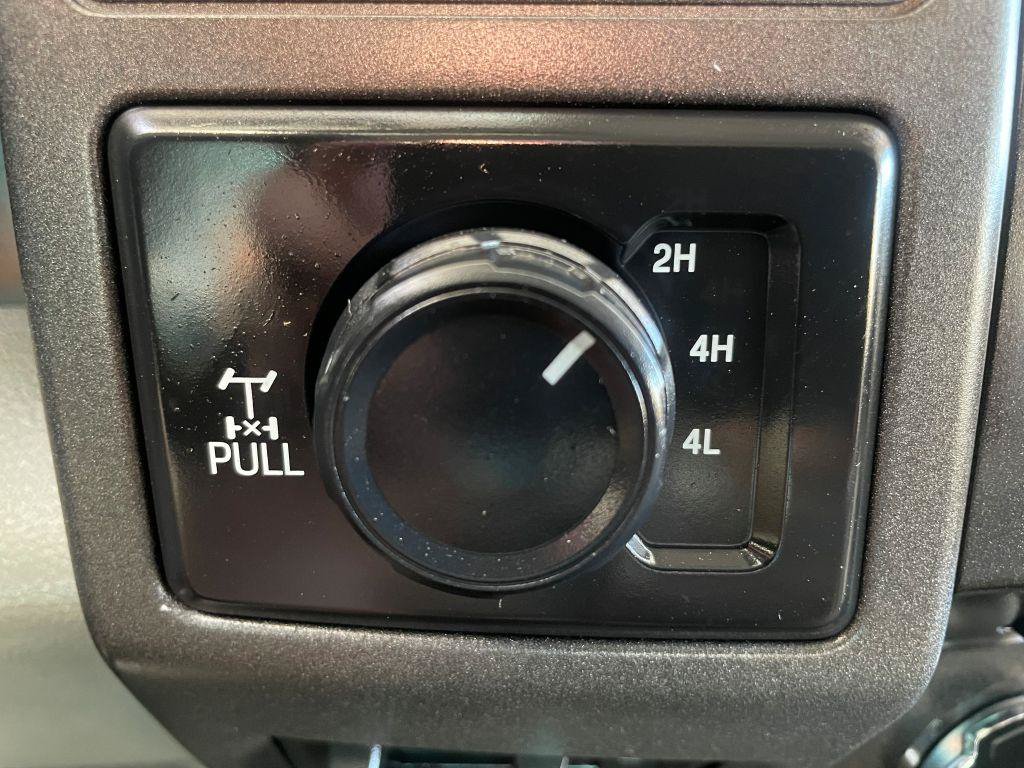 Used 2017 Ford F250 XL w/ Power Equipment Group AWD/4WD image 20