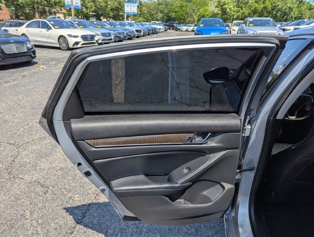Used 2018 Honda Accord EX-L image 32