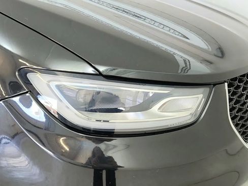 Used 2022 Chrysler Pacifica Touring-L image 14