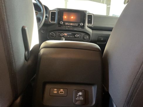 Used 2024 Nissan Frontier SV w/ Hardbody Edition image 5