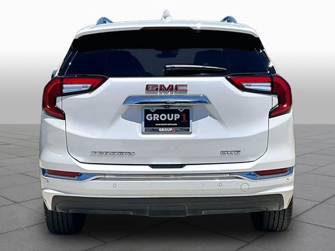 Used 2024 GMC Terrain Denali w/ Denali Premium Package AWD/4WD image 5