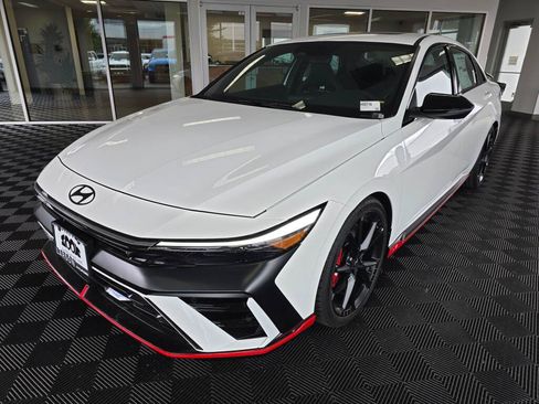 New 2026 Hyundai Elantra N FWD image 7