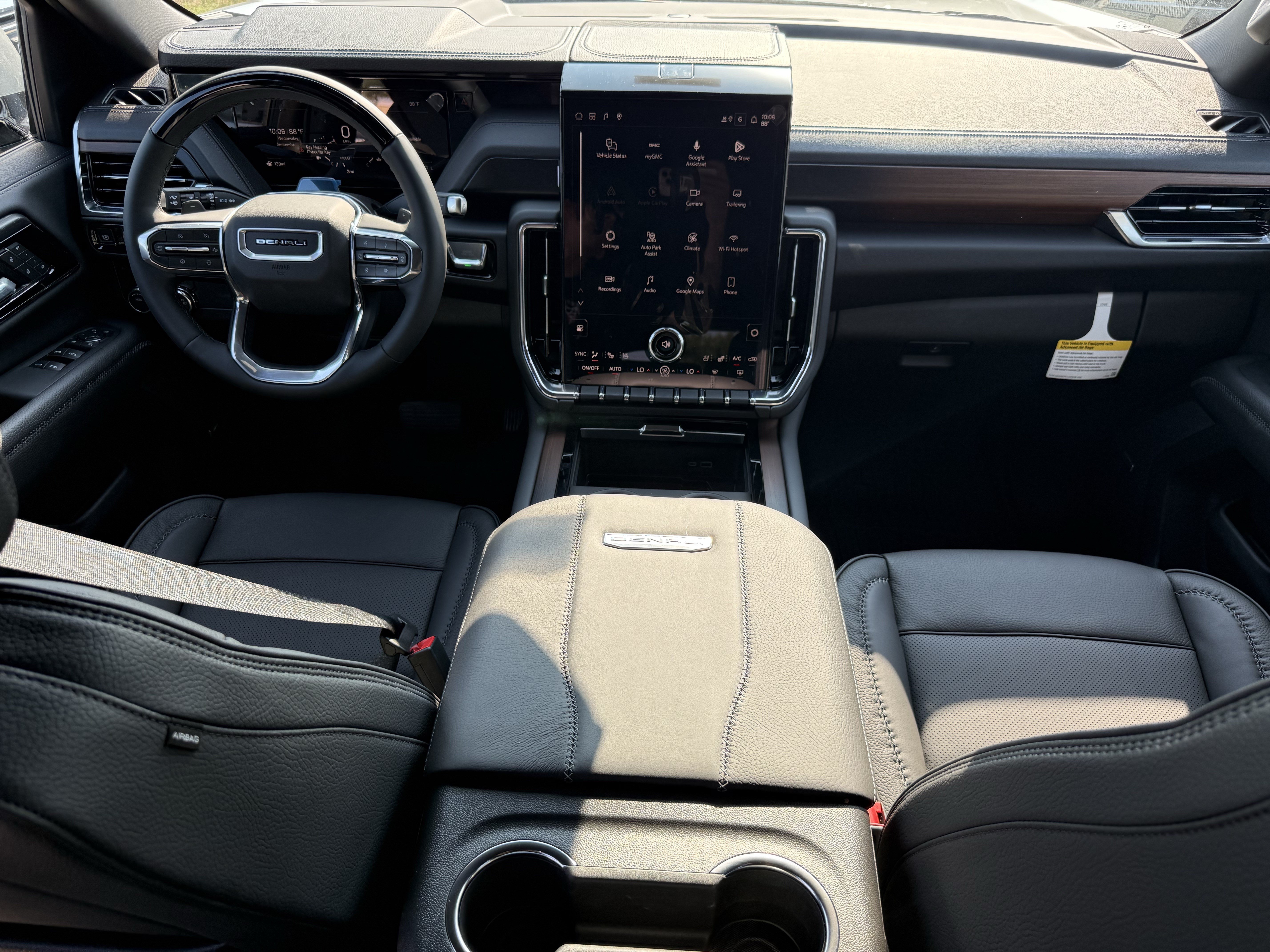 New 2027 GMC Yukon Denali w/ Sun & Power Step Package RWD image 10