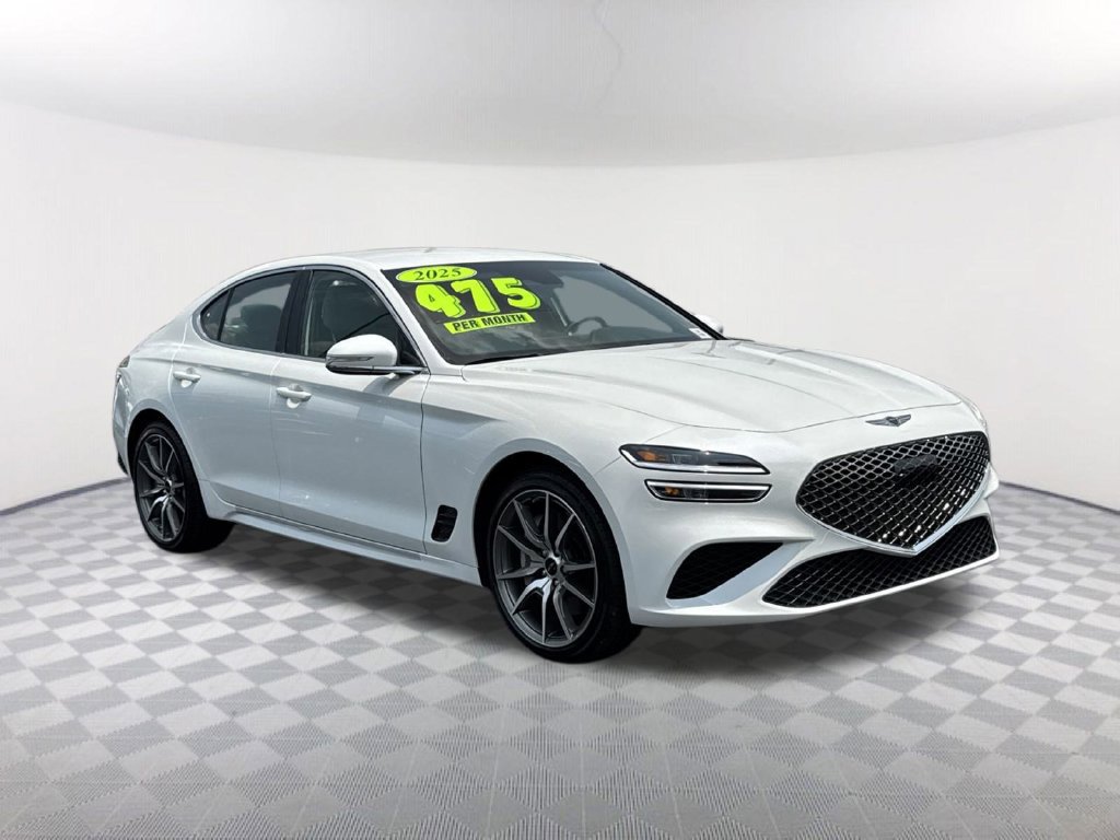Used 2025 Genesis G70 2.5T RWD image 3