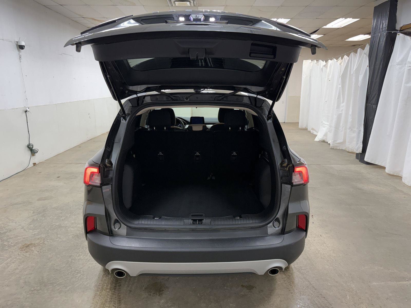 Used 2020 Ford Escape SE AWD/4WD image 27