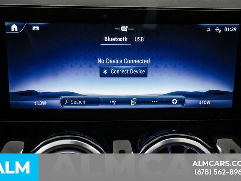 Used 2025 Mercedes-Benz GLA 250 4MATIC image 36