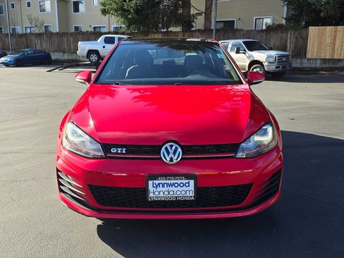 Used 2015 Volkswagen GTI Autobahn image 14