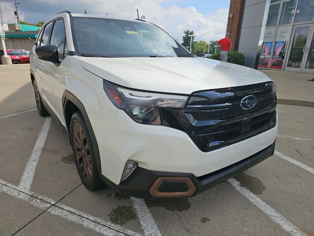 Used 2025 Subaru Forester Sport AWD/4WD image 6