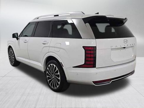 Certified 2026 Hyundai Palisade Calligraphy AWD/4WD image 3