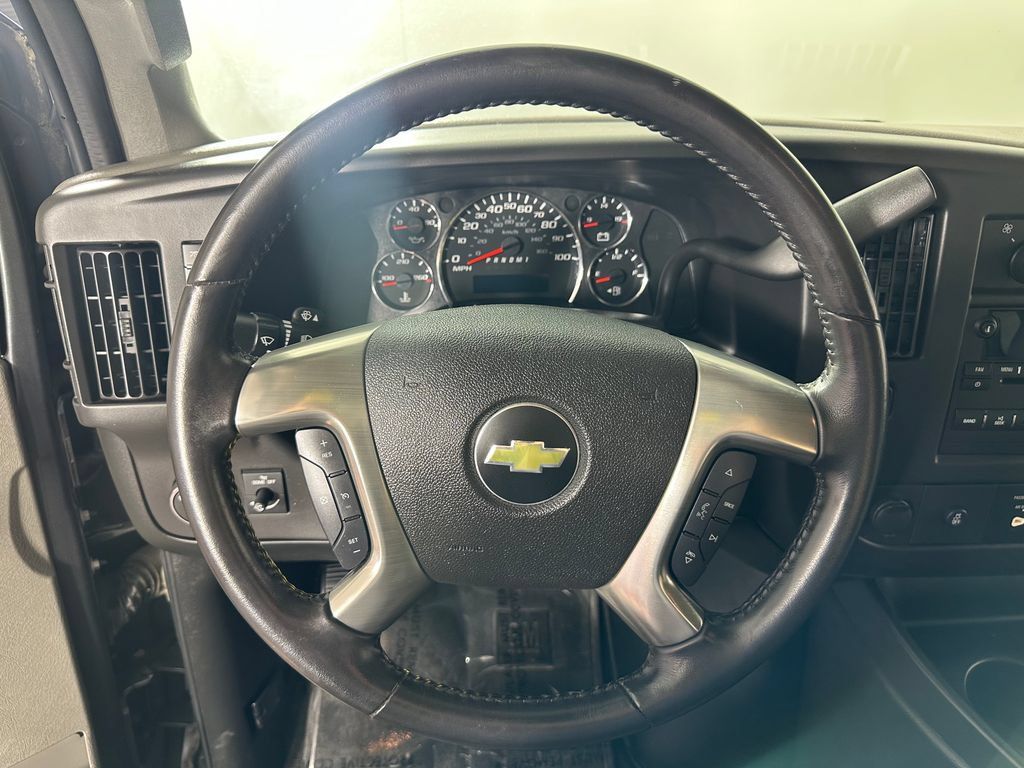 Used 2016 Chevrolet Express 2500 LS RWD image 18