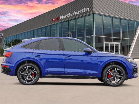 Certified 2025 Audi Q5 2.0T Premium Plus w/ Premium Plus Package image 3