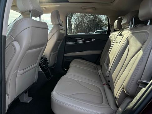 Certified 2023 Lincoln Nautilus Reserve w/ Luxury Package image 21