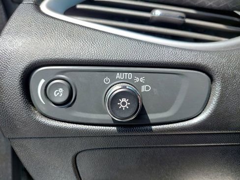 Used 2024 Chevrolet Malibu LT FWD image 37