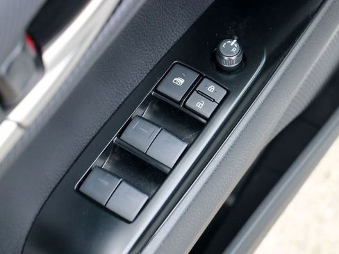 Used 2026 Toyota Camry XLE w/ Convenience Package image 12