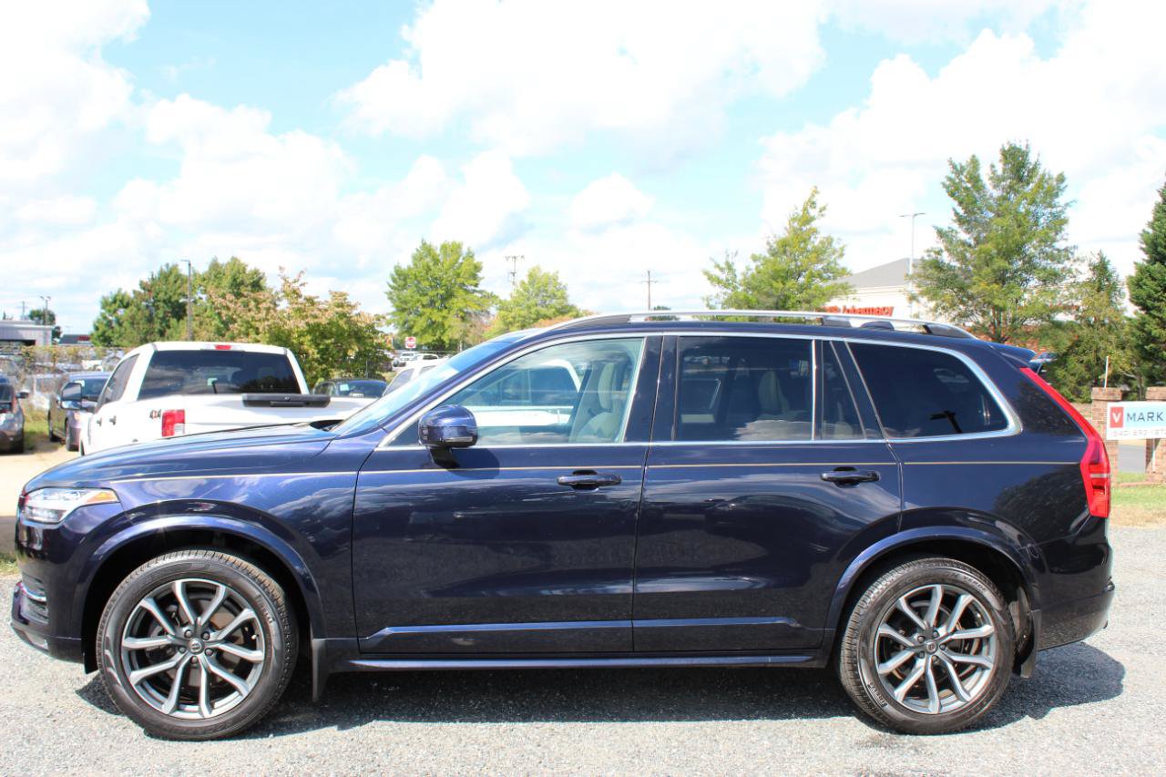 Used 2019 Volvo XC90 T5 Momentum w/ Protection Package AWD/4WD image 3