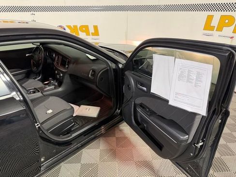Used 2021 Dodge Charger SXT RWD image 25