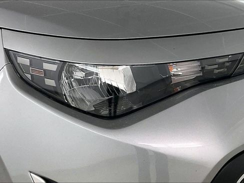 Used 2025 Kia Soul LX FWD image 31