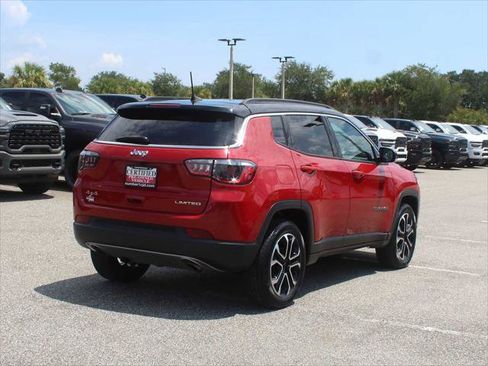 Certified 2023 Jeep Compass Limited AWD/4WD image 3