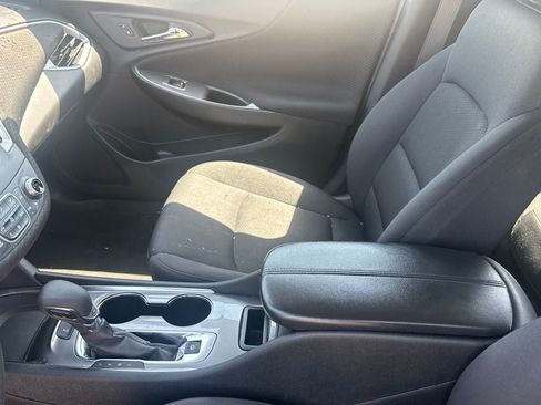 Used 2025 Chevrolet Malibu LT FWD image 37