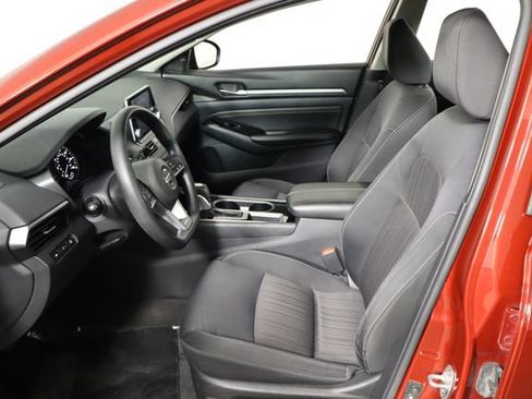 Used 2021 Nissan Altima 2.5 SV FWD image 14