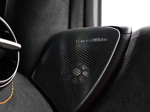 Used 2024 McLaren 750S Spider RWD image 34
