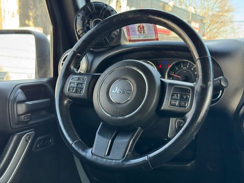 Used 2014 Jeep Wrangler Unlimited Sahara w/ Dual Top Group image 47