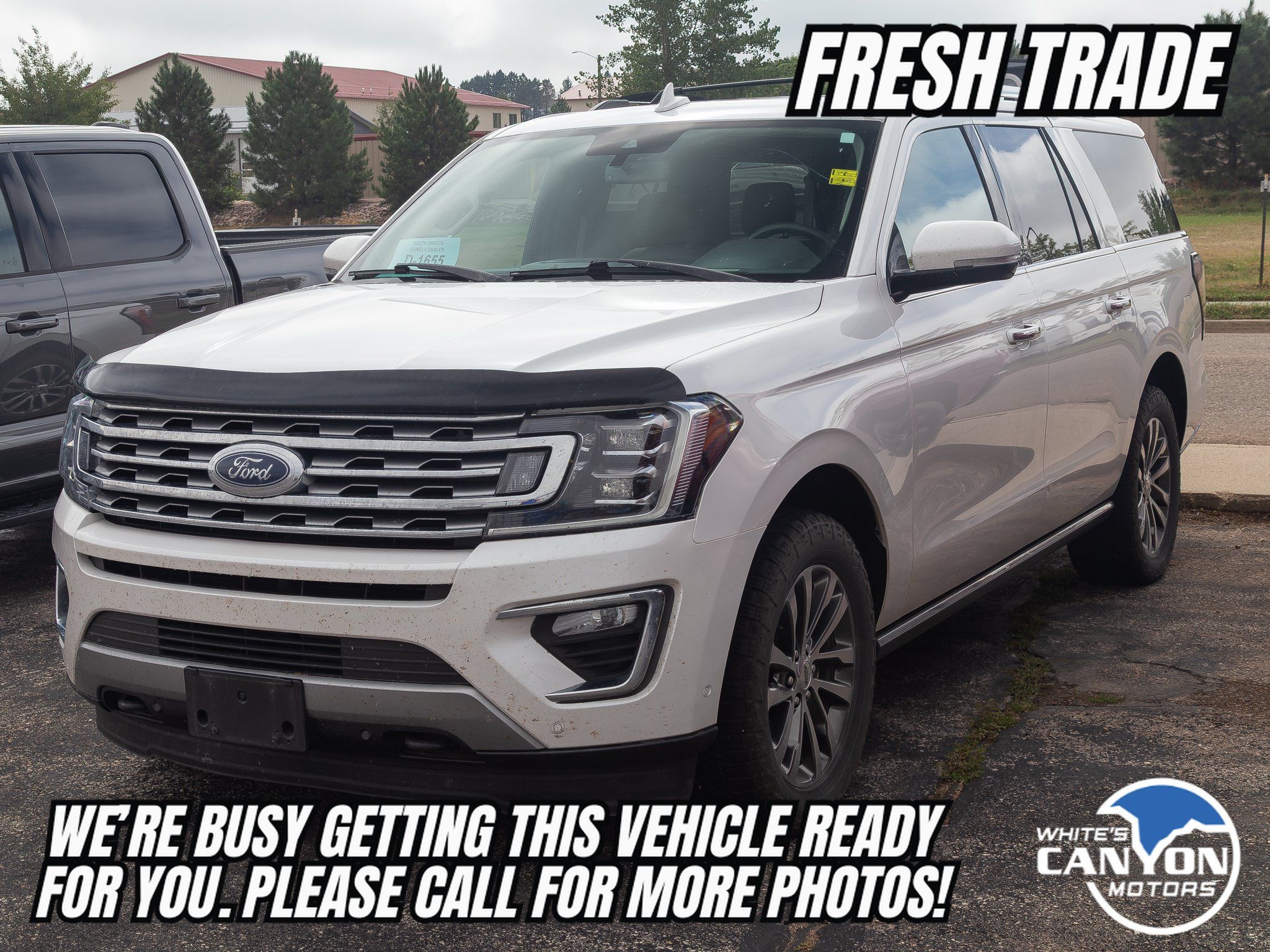Used 2018 Ford Expedition Max Limited w/ Equipment Group 301A AWD/4WD image 2