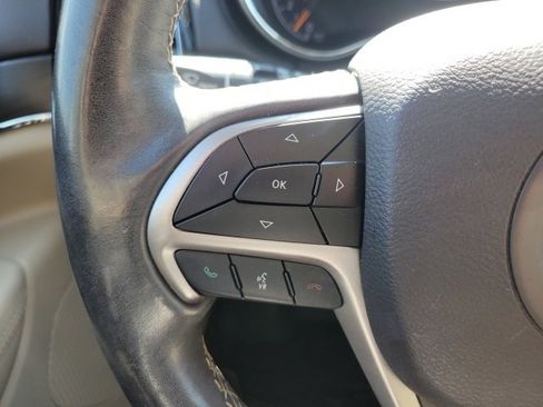 Used 2020 Jeep Grand Cherokee Overland image 23