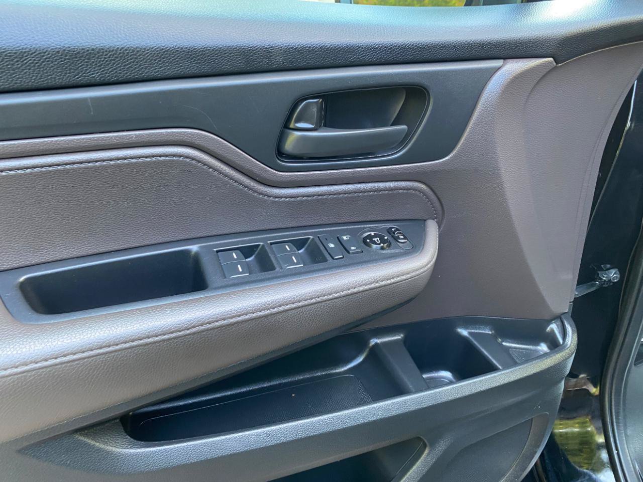 Used 2019 Honda Odyssey EX image 27